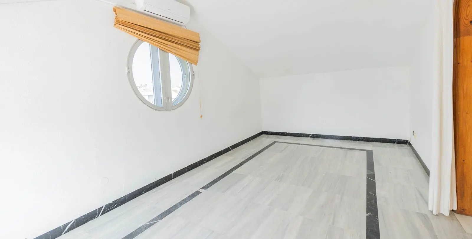 Venta de ático dúplex en Fuengirola 9