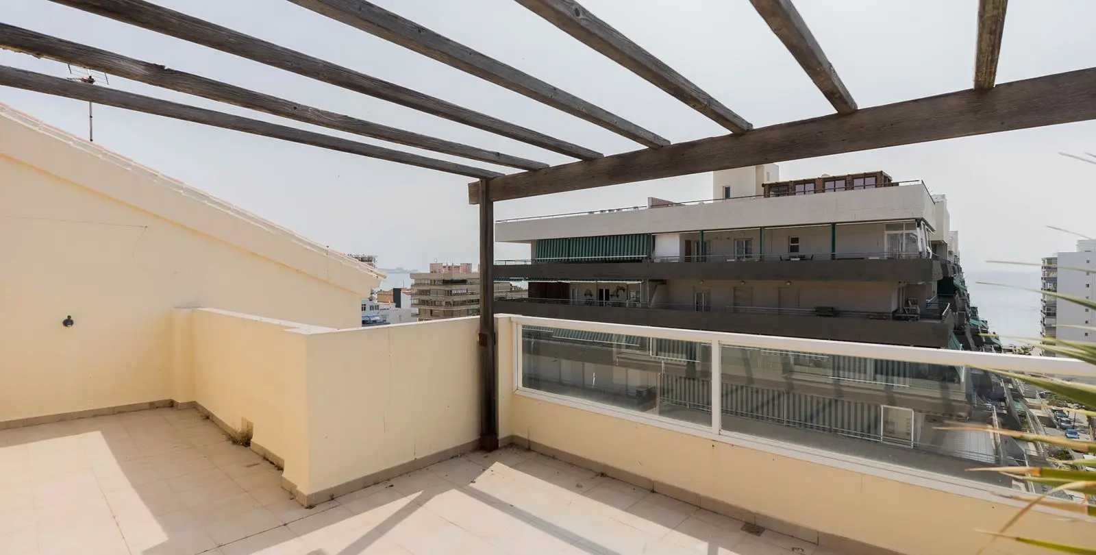 Venta de ático dúplex en Fuengirola 14