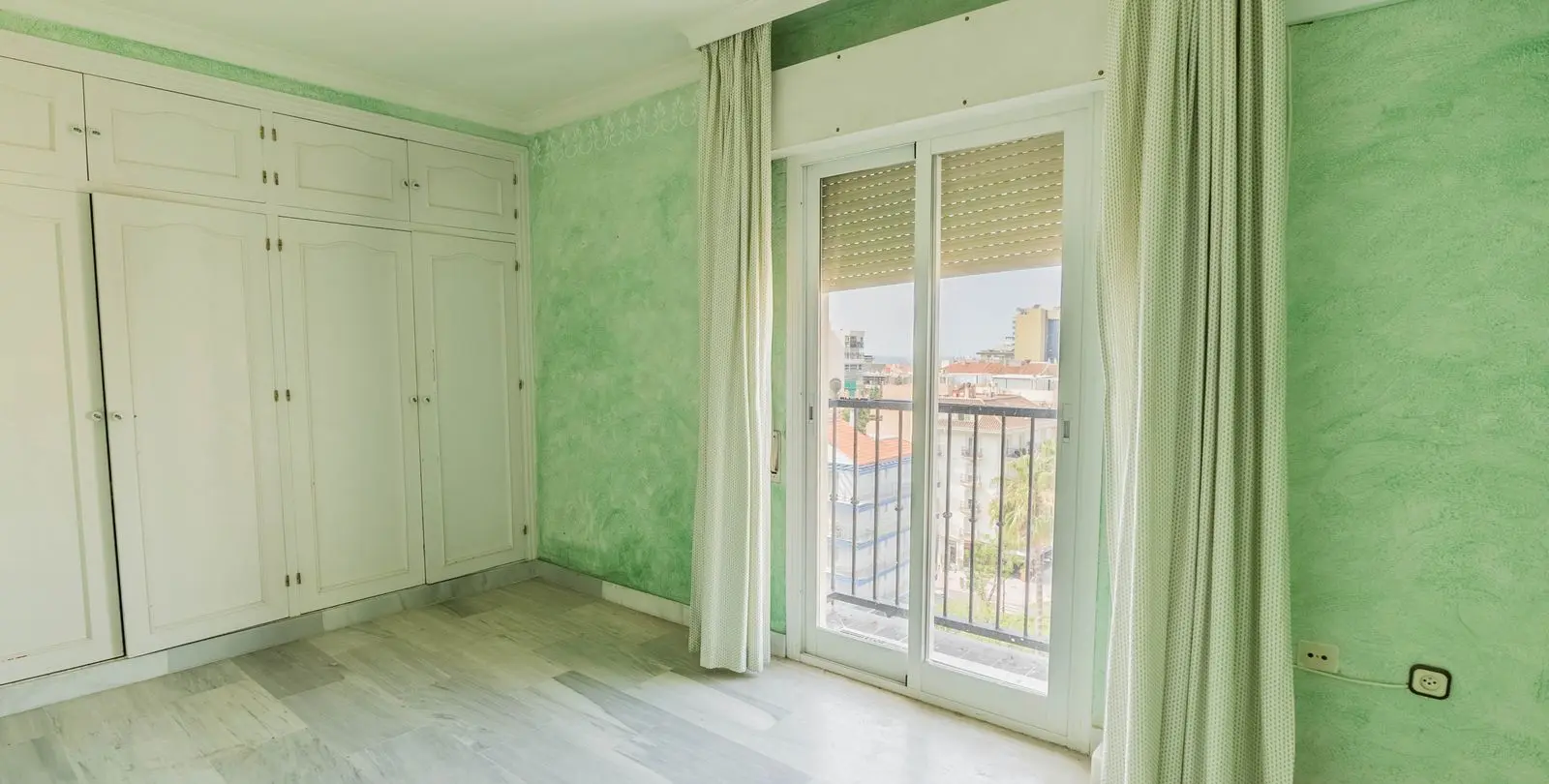 Venta de ático dúplex en Fuengirola 29