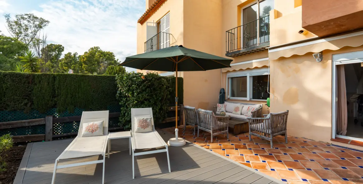 Sale of townhouse in Nueva Andalucía 46