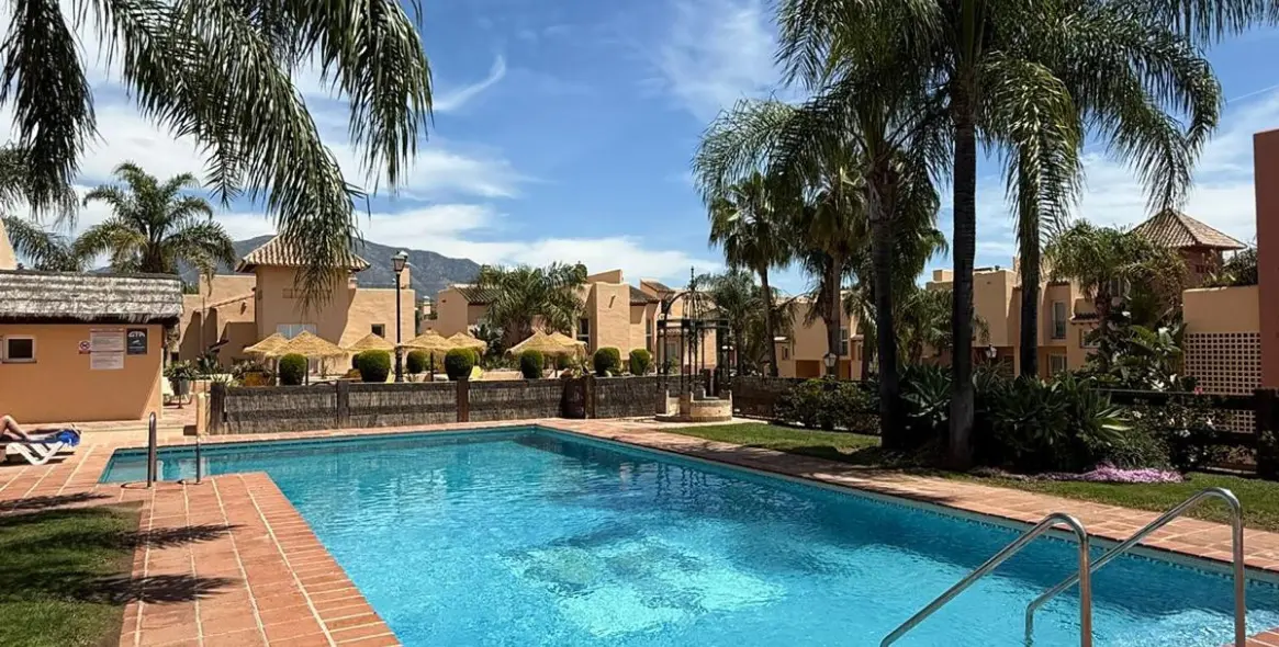 Venta de adosado en Nueva Andalucía 39