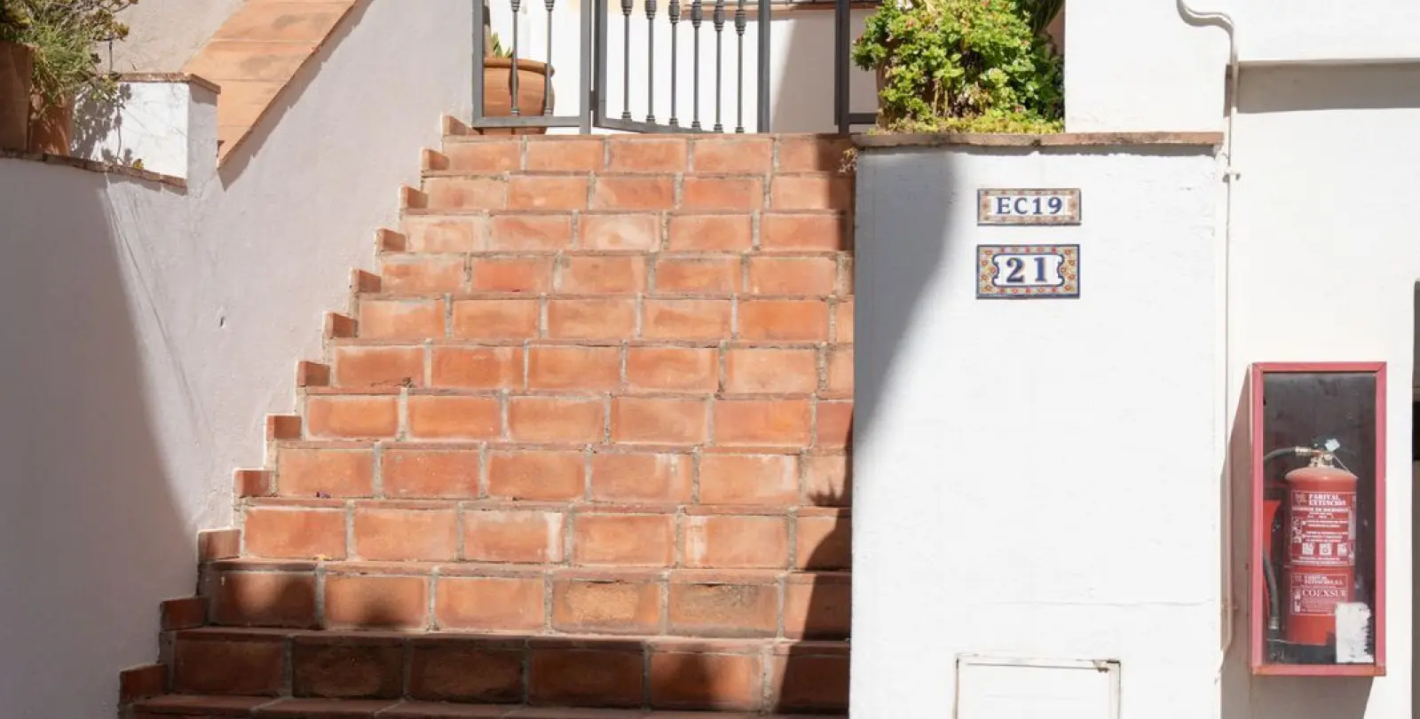 Sale of townhouse in La Heredia 24