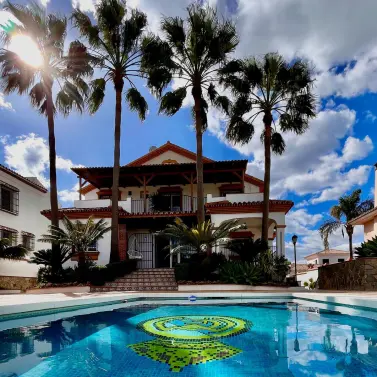 Sale of detached villa in Alhaurín el Grande