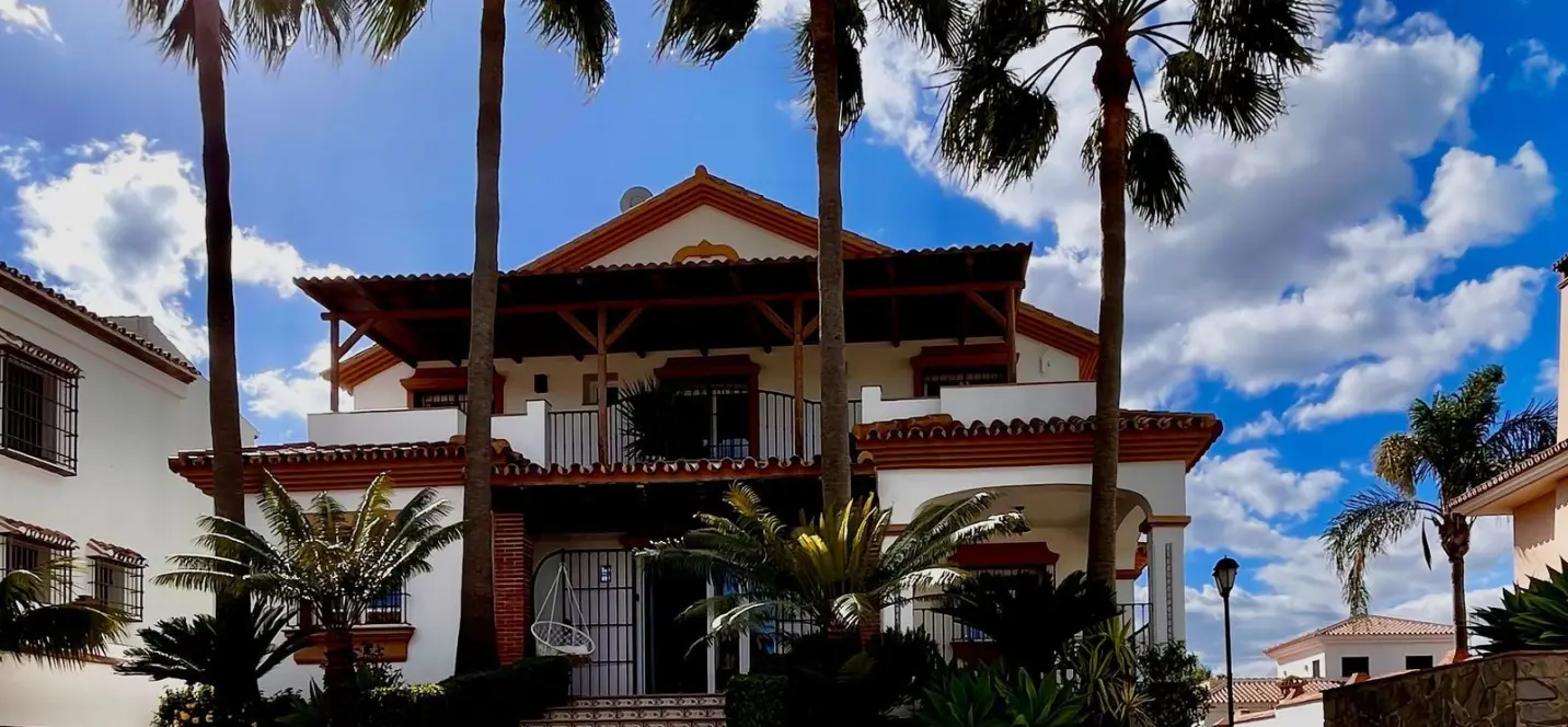 Sale of detached villa in Alhaurín el Grande 0
