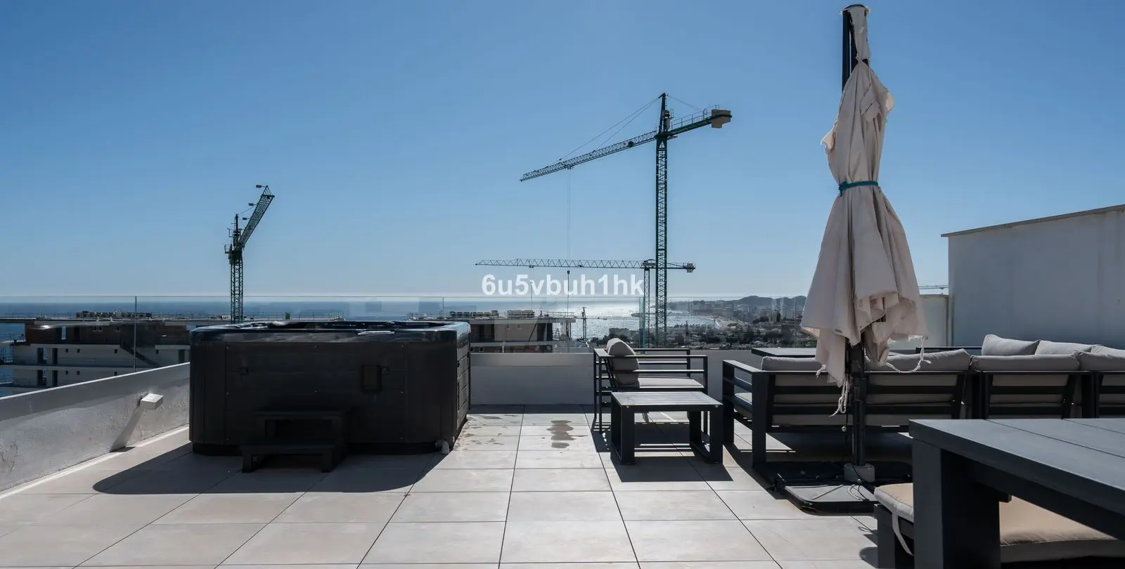 Продажа двухуровневого пентхауса в Fuengirola 26