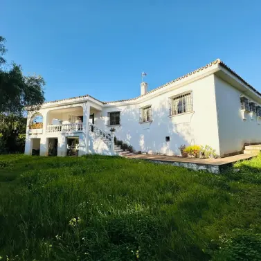 Sale of detached villa in Atalaya