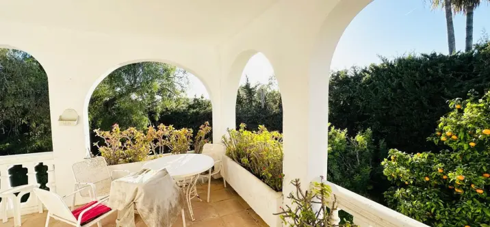 Sale of detached villa in Atalaya 2
