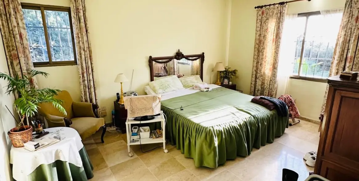 Sale of detached villa in Atalaya 7