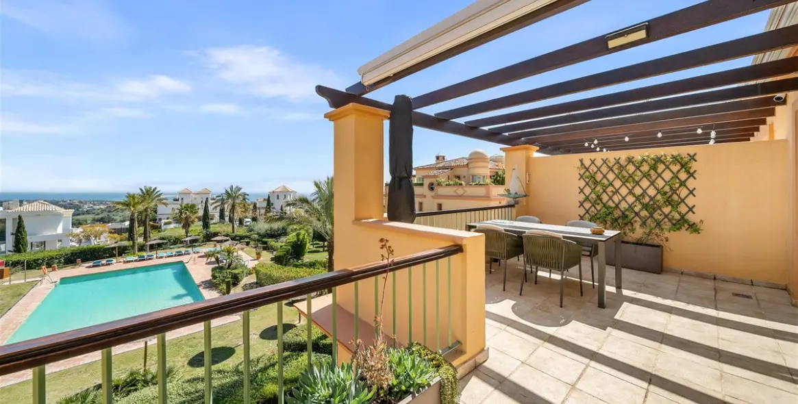 Venta de ático dúplex en Los Flamingos 1