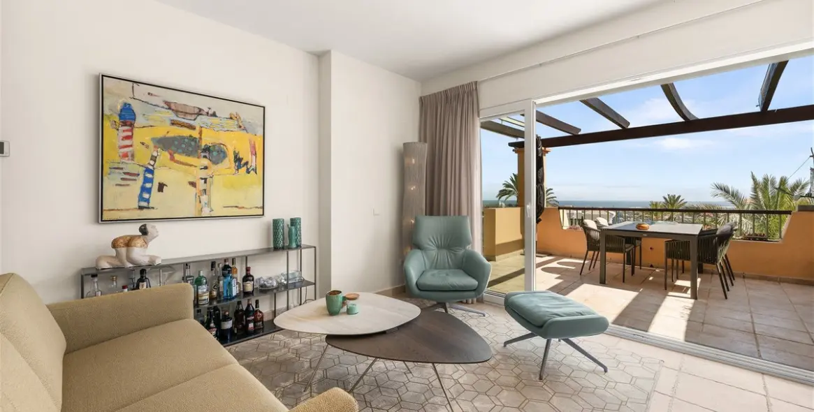 Venta de ático dúplex en Los Flamingos 2