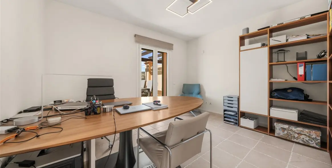 Venta de ático dúplex en Los Flamingos 31