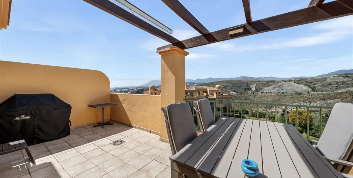 Venta de ático dúplex en Los Flamingos 36