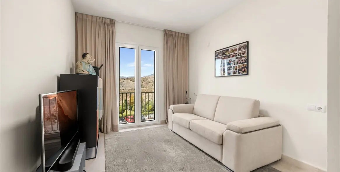 Venta de ático dúplex en Los Flamingos 37