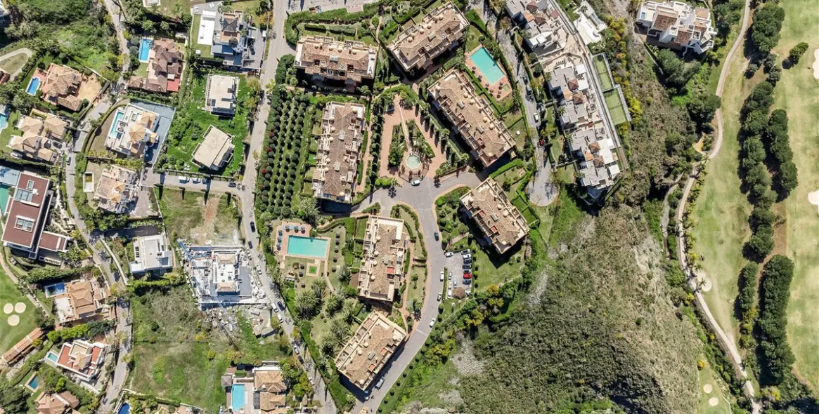 Venta de ático dúplex en Los Flamingos 54