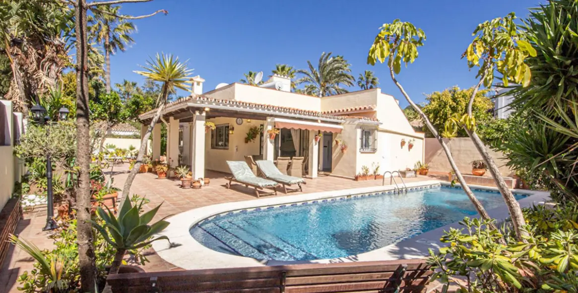 Sale of detached villa in Marbesa 6