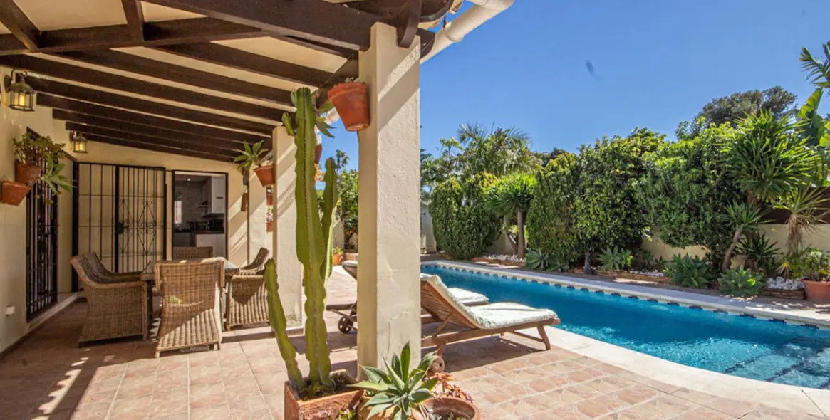 Sale of detached villa in Marbesa 7