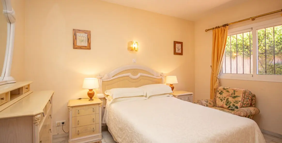 Sale of detached villa in Marbesa 14