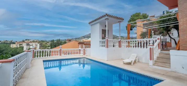 Venta de villa independiente en El Candado 0