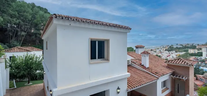 Venta de villa independiente en El Candado 2