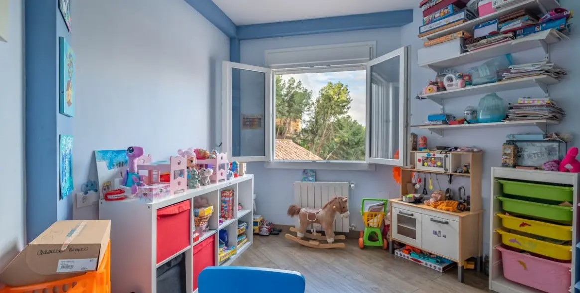 Sale of detached villa in El Candado 13