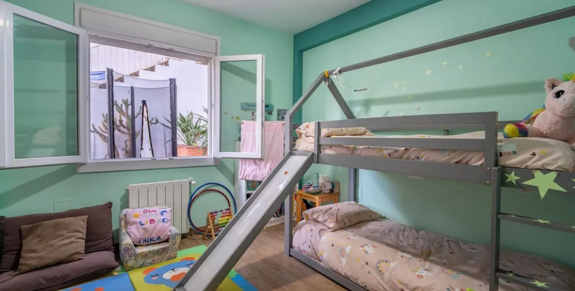 Sale of detached villa in El Candado 16