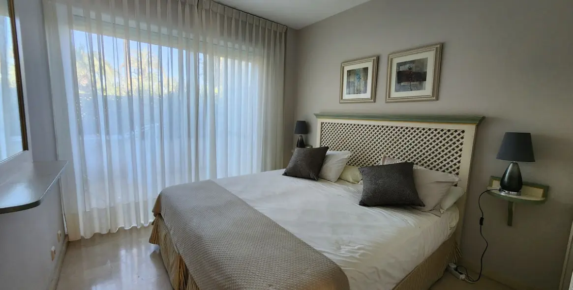 Sale of ground floor apartment in Estepona 4