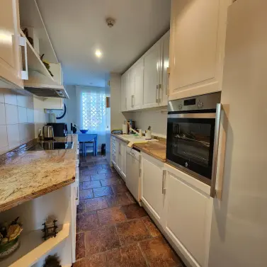 Продажа апартаментов на первом этаже в Estepona