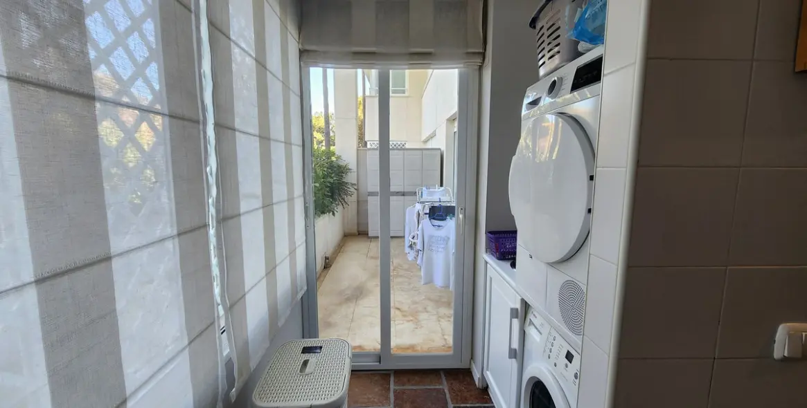 Venta de apartamento en planta baja en Estepona 14