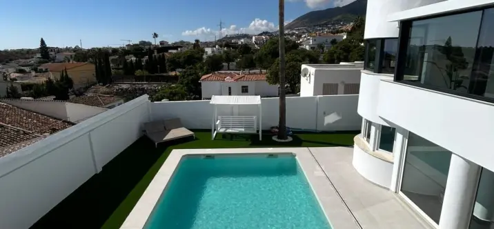 Venta de villa independiente en Benalmadena 1