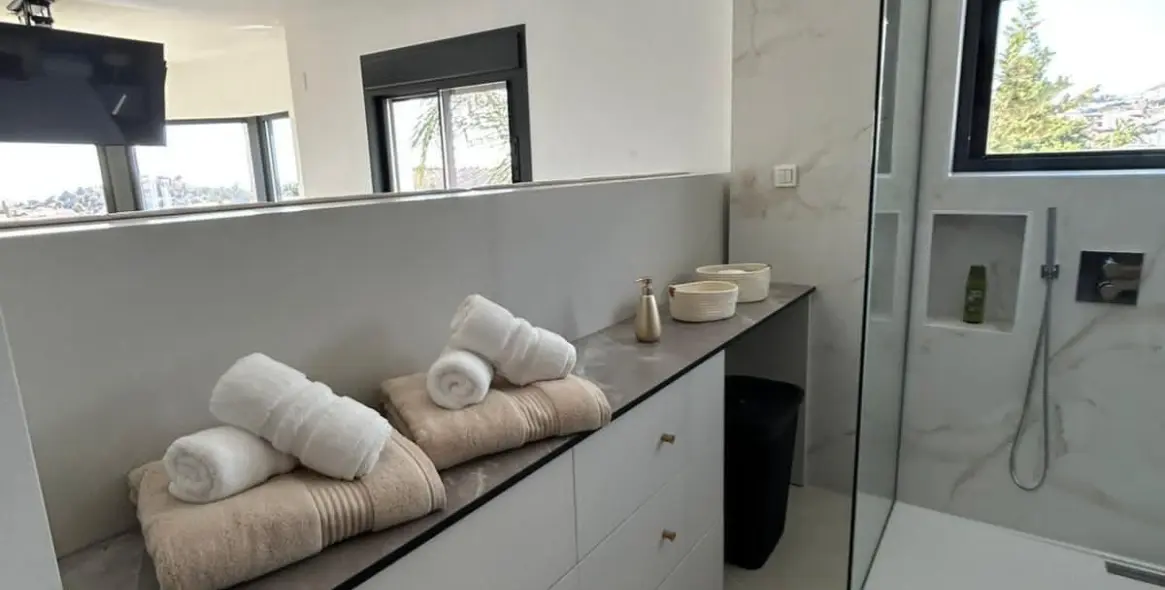 Sale of detached villa in Benalmadena 12