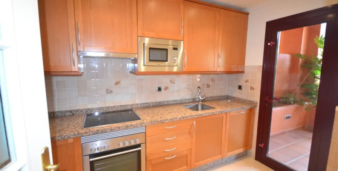 Sale of semi-detached house in The Golden Mile 4