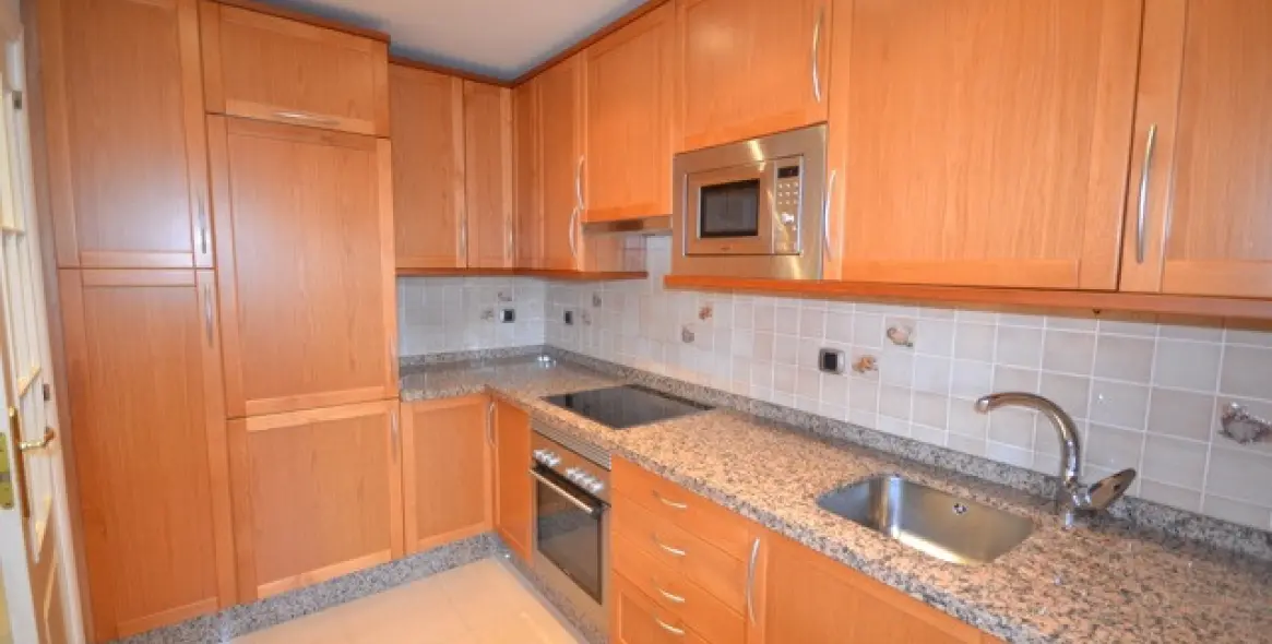 Sale of semi-detached house in The Golden Mile 6