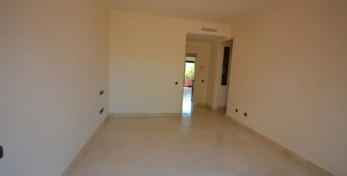 Sale of semi-detached house in The Golden Mile 17