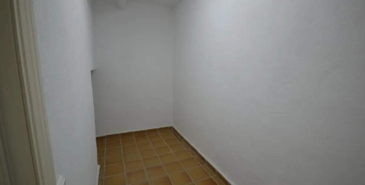 Sale of semi-detached house in The Golden Mile 18