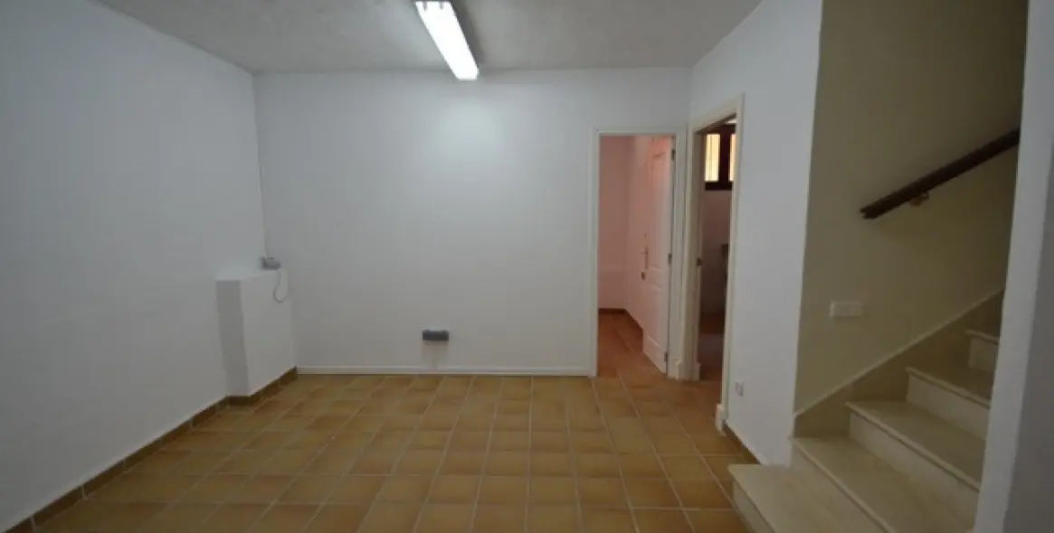 Sale of semi-detached house in The Golden Mile 19