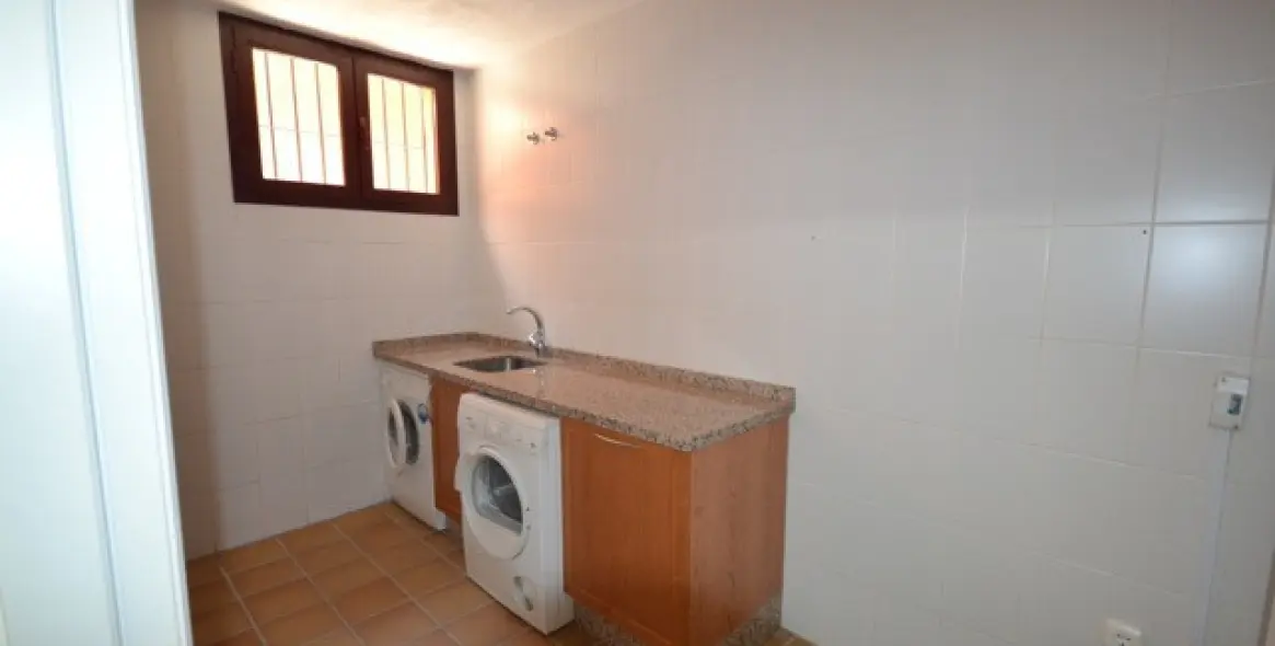 Sale of semi-detached house in The Golden Mile 20