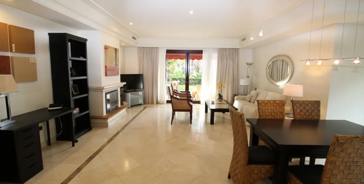 Venta de casa pareada en The Golden Mile 13