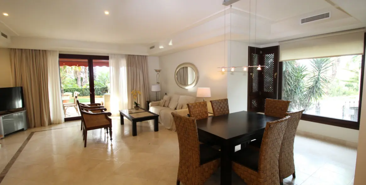 Venta de casa pareada en The Golden Mile 16