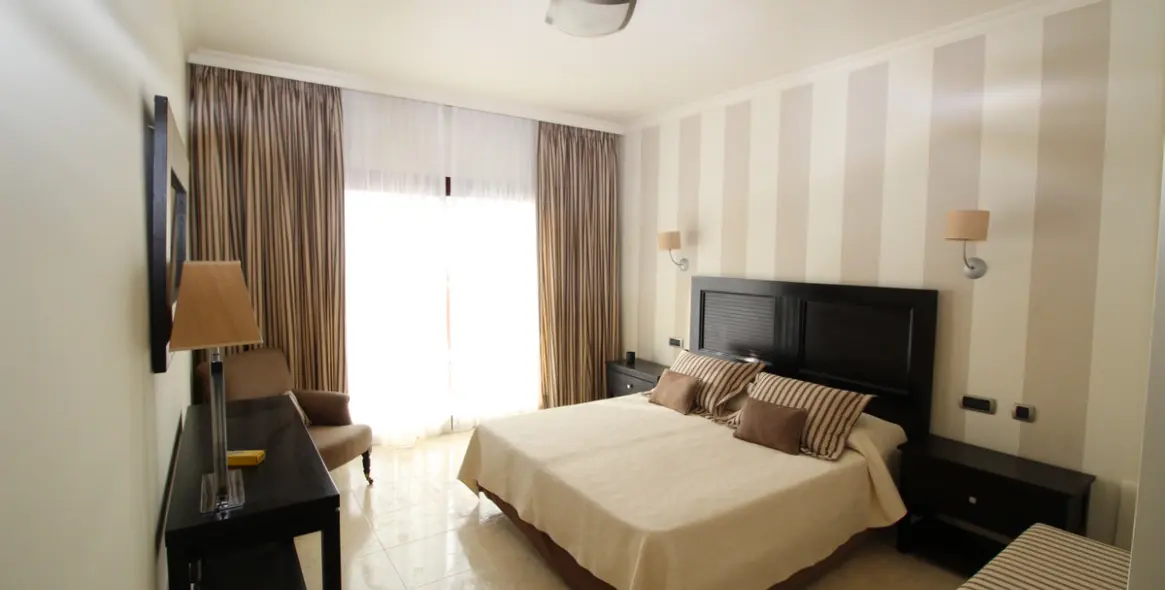 Venta de casa pareada en The Golden Mile 18