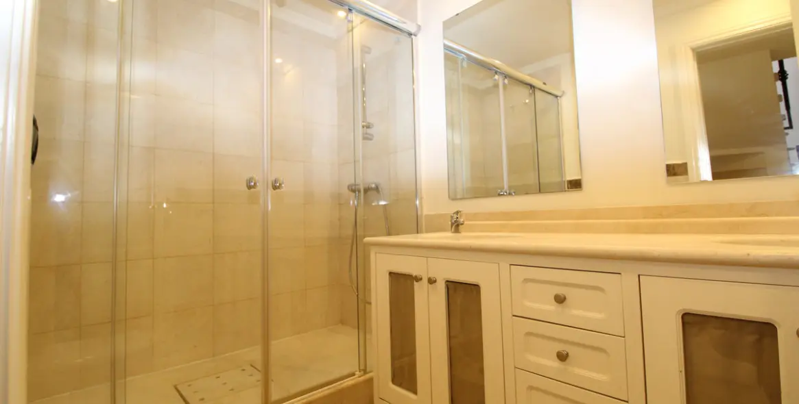 Venta de casa pareada en The Golden Mile 24