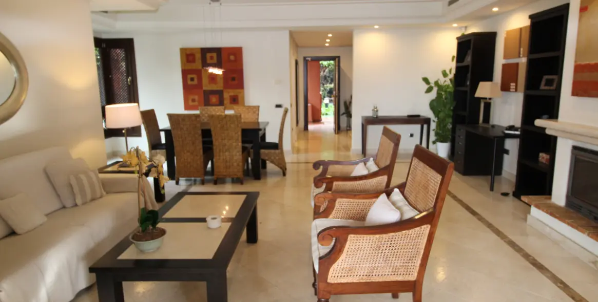 Venta de casa pareada en The Golden Mile 29