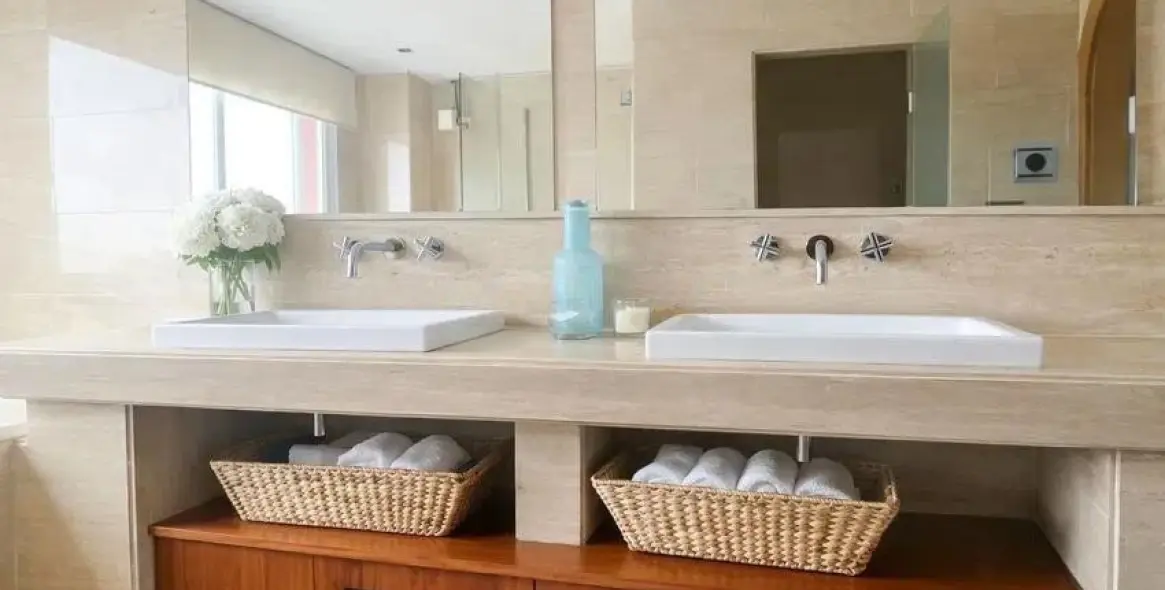 Sale of semi-detached house in Málaga 28