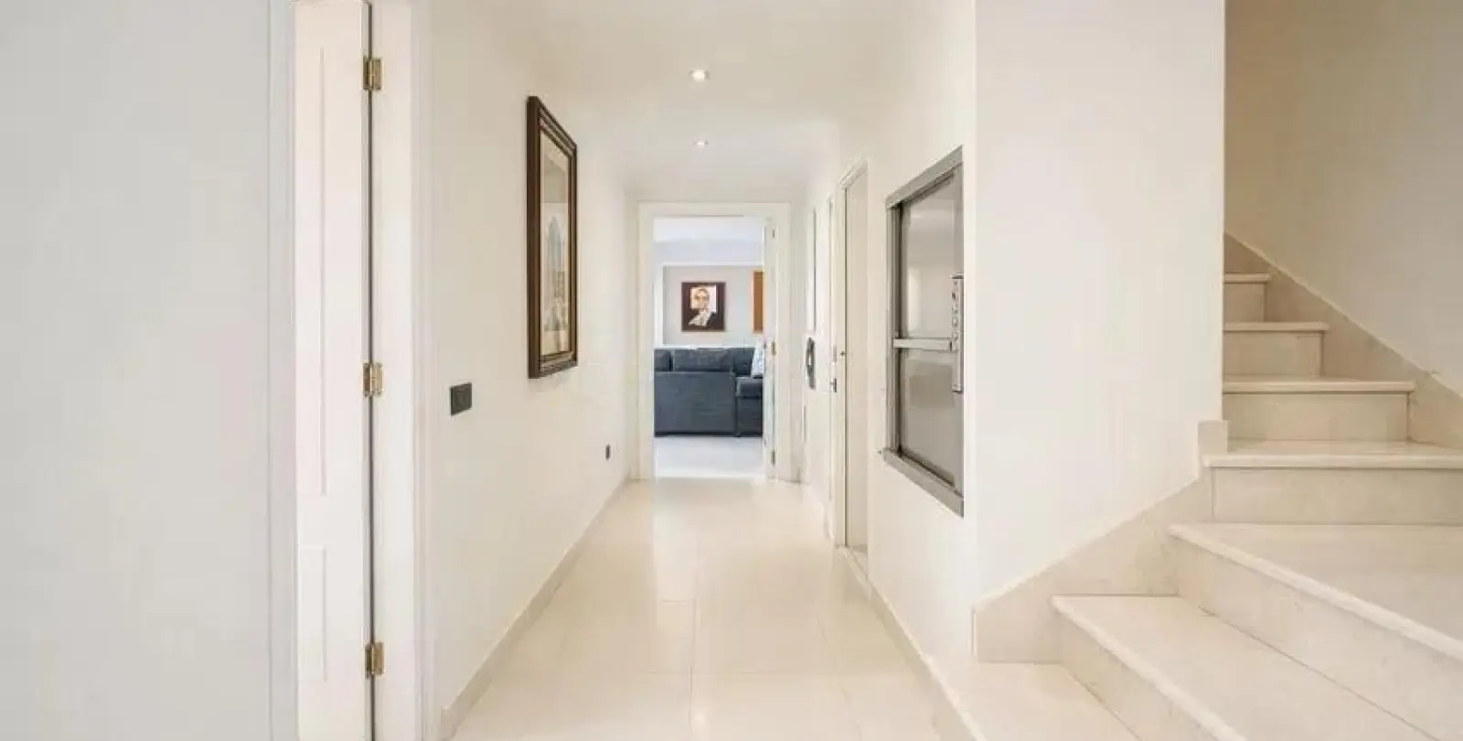 Продажа дома на две семьи в Málaga 14