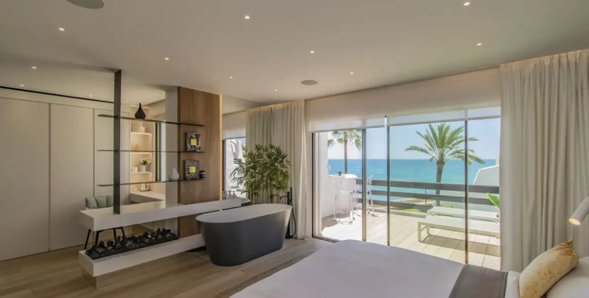 Venta de adosado en Puerto Banús 16