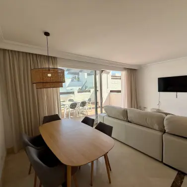 Short-term rent of penthouse in Estepona