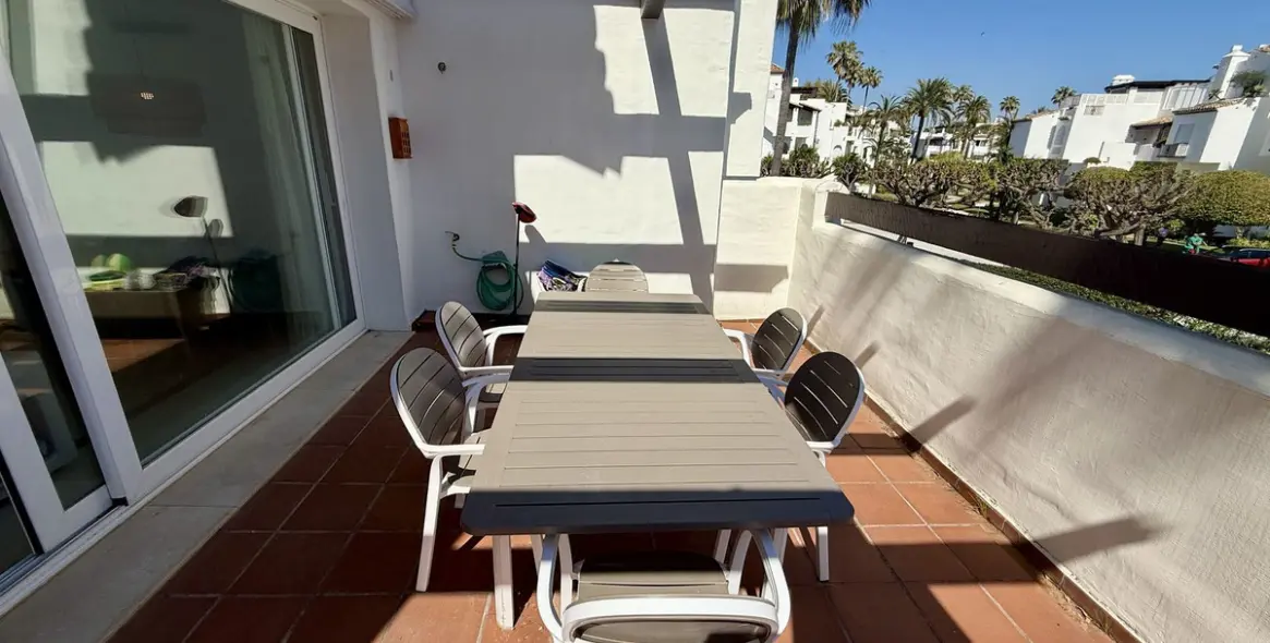 Short-term rent of penthouse in Estepona 11