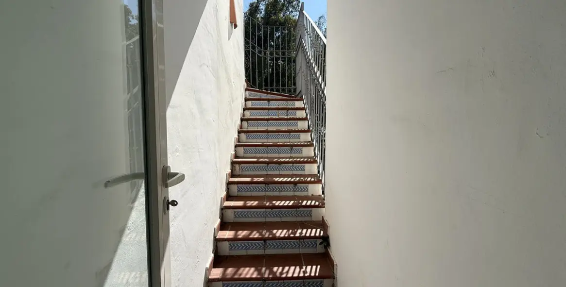 Short-term rent of penthouse in Estepona 19