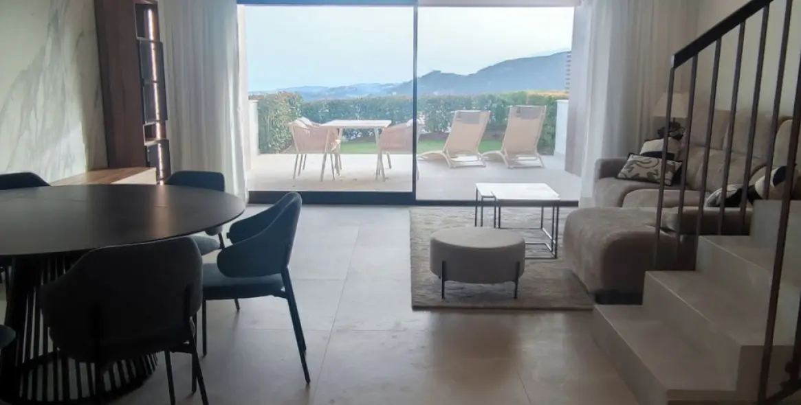 Краткосрочная аренда таунхауса в Istán 9