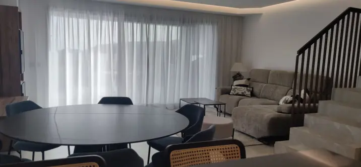 Short-term rent of townhouse in Istán 3