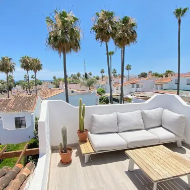 Alquiler a largo plazo de villa independiente en Estepona